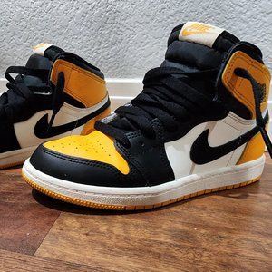 Jordan 1 mid Taxi 3Y